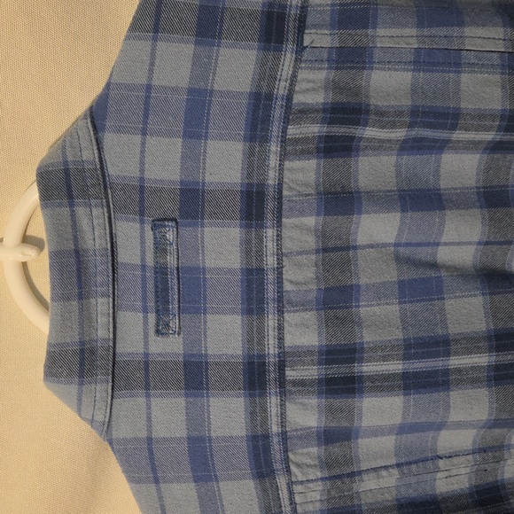 Duluth Trading Co Free Swingin' Flannel Blue Plaid Shirt Size Large EUC - Picture 6 of 7
